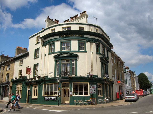 Westgate Inn, Winchester © Paul Gillett :: Geograph Britain and Ireland