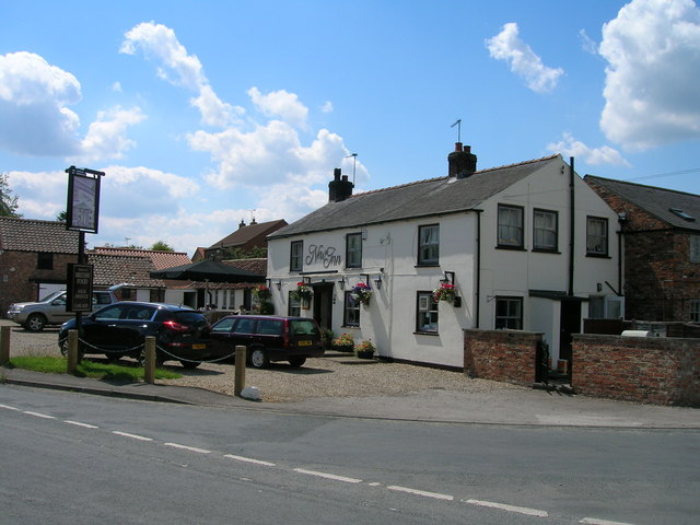 New Inn, Tholthorpe © JThomas :: Geograph Britain and Ireland