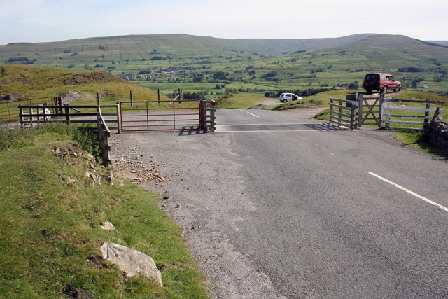 Cattle grid at viewpoint at High Shaw