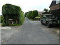 Land Rover in Hill Road