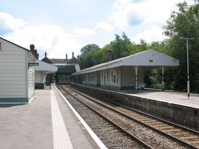 Eridge station platforms