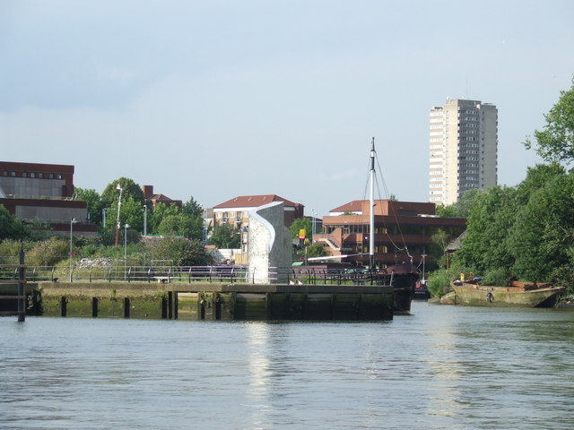 River bank at Brentford