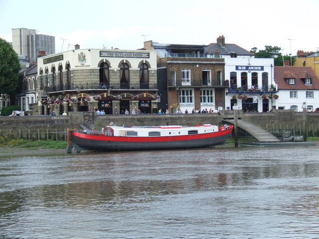 Pubs on the river bank, Hammersmith