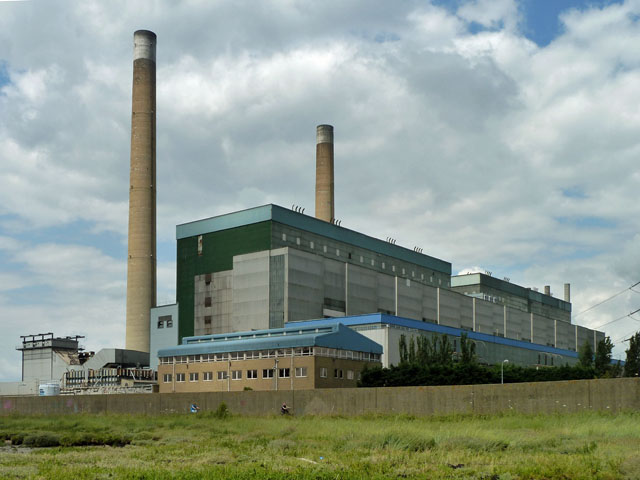 Tilbury B power station © Robin Webster :: Geograph Britain and Ireland