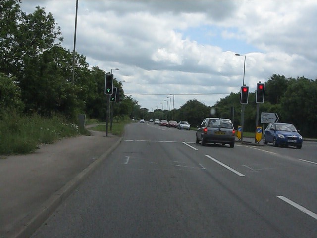 Burford Road (B4047) at Deer Park Road... © Peter Whatley cc-by-sa/2.0 ...