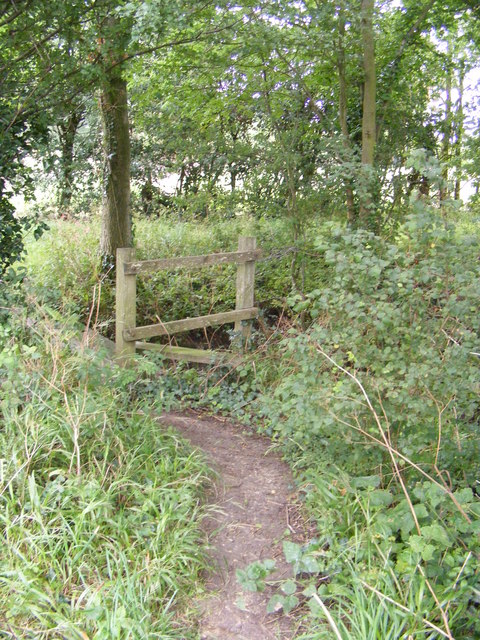 Stile of the footpath to Moat Farm & Pretty Road