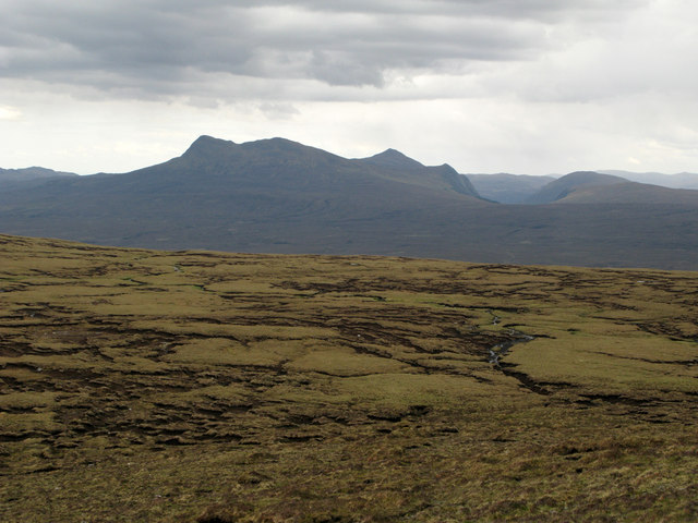 Extensive area of peat haggs below Meall... © Trevor Littlewood cc-by ...