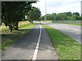 Cycle track beside Falkland Way