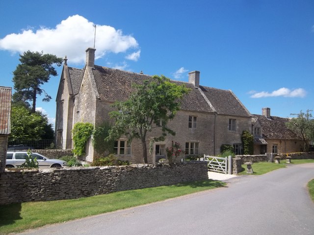 Hampen Manor © Michael Dibb cc-by-sa/2.0 :: Geograph Britain and Ireland