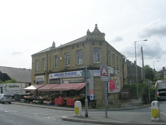 Awami Foods Broadway Avenue C Betty Longbottom Cc By Sa 2 0 Geograph Britain And Ireland