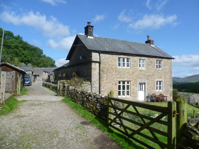 New Laund Farm © Anthony Parkes cc-by-sa/2.0 :: Geograph Britain and ...