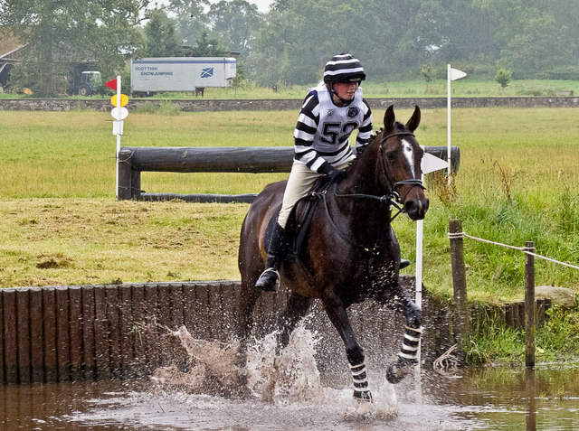 Clear Round © William Starkey :: Geograph Britain and Ireland