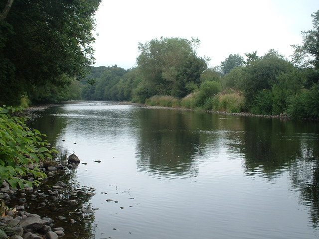 River Earn at Crieff © J.Hannan-Briggs :: Geograph Britain and Ireland