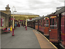 SE0641 : Keighley Station by David Dixon