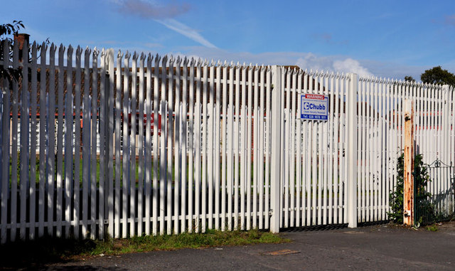 White fence, Belfast