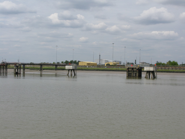 Jetties and shoreline near Tilbury power station