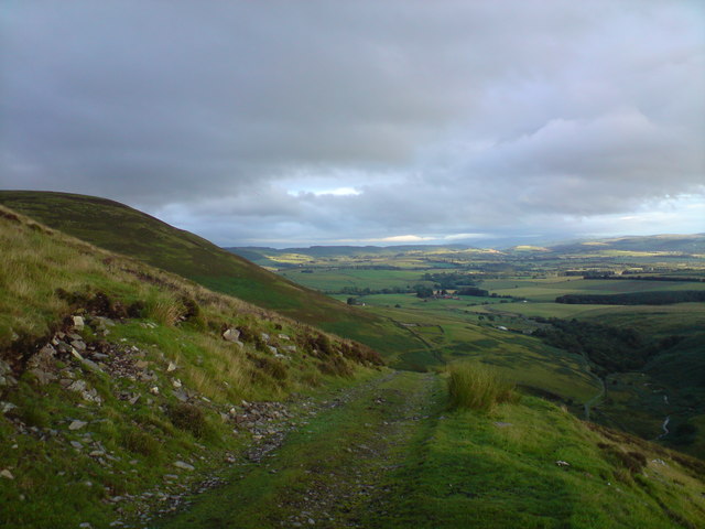 Looking south from the track above Kettlleton Reservoir