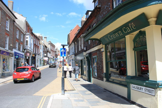 Salisbury Street, Blandford Forum © Roger Davies cc-by-sa/2.0 ...