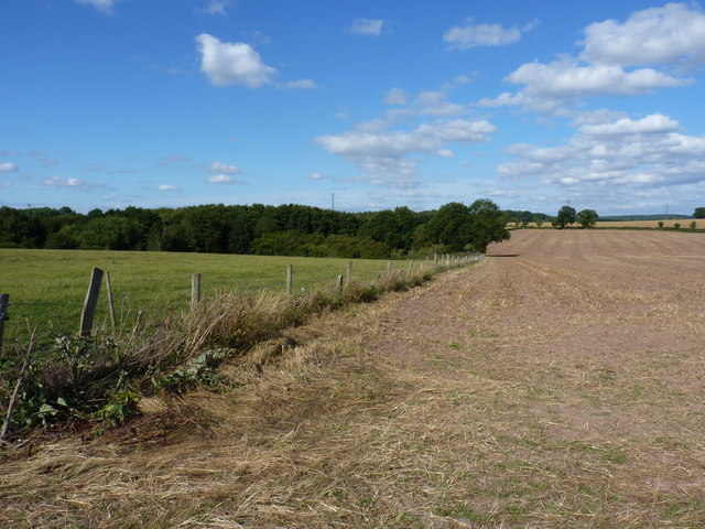 Farmland and footpath near Stanlow