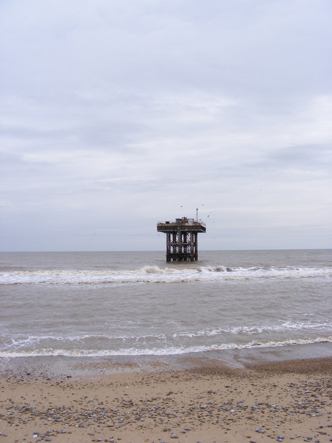 Water Inlet Tower © Adrian Cable cc-by-sa/2.0 :: Geograph Britain and ...