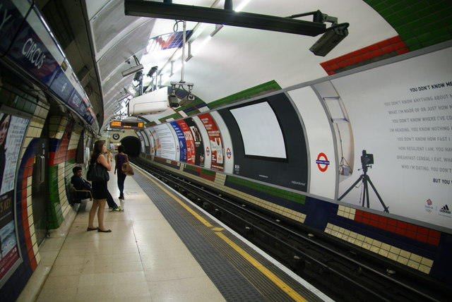 Piccadilly Circus station