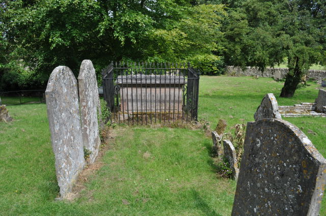 Gravestones in Saintbury churchyard