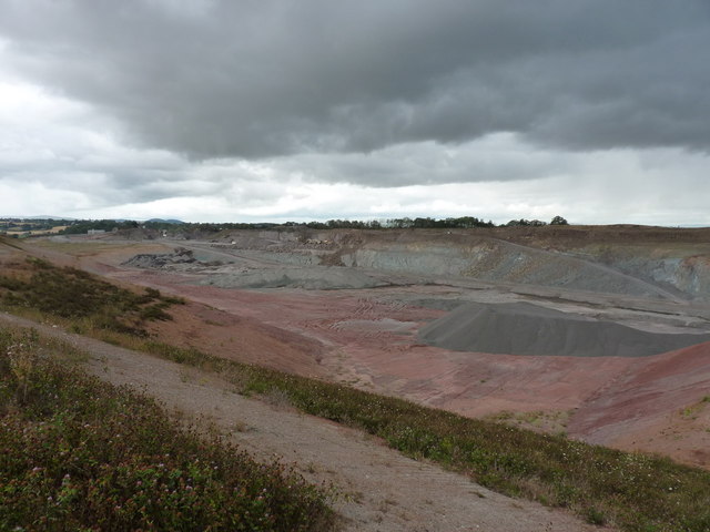 Bayston Hill quarry from the footpath on the SE side