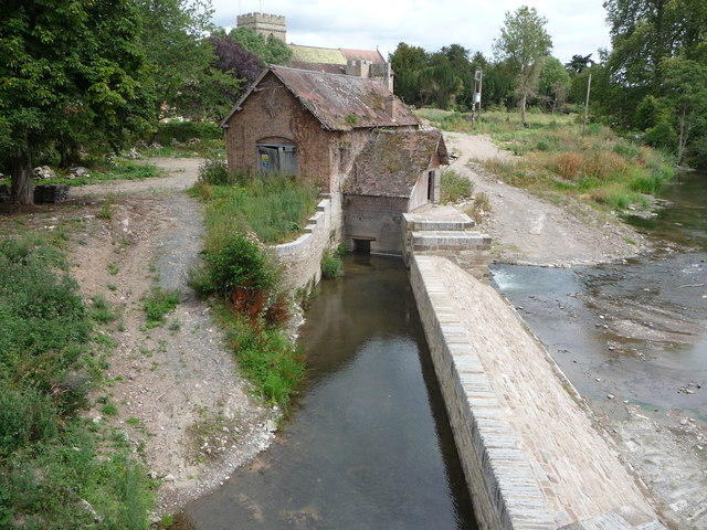 Part of the weir at Bromfield on the River Teme