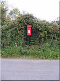 TM2253 : Manor Road Postbox by Geographer