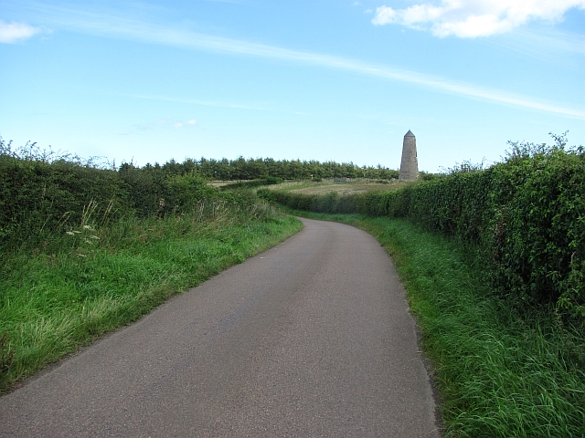 Minor road by Spindlestone Ducket