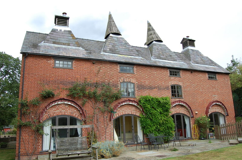 Converted Oast Houses, Perton Farm © Julian P Guffogg Cc-by-sa/2.0 ...