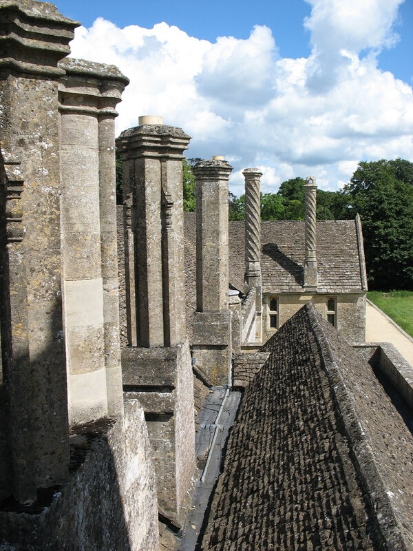 The chimneys at Lacock Abbey © David Purchase cc-by-sa/2.0 :: Geograph ...