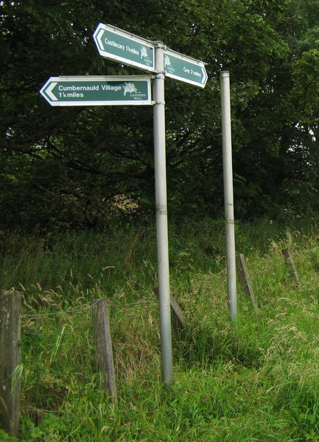 Signpost at Westerwood Farm © Texas Radio and The Big Beat :: Geograph ...