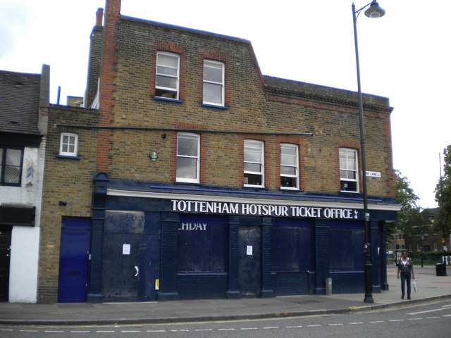 Tottenham Hotspur Ticket Office, Park... © Robin Sones cc-by-sa/2.0 :: Geograph Britain and Ireland