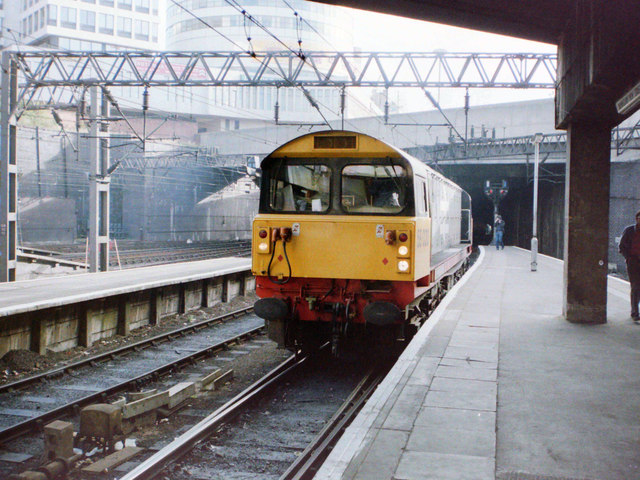 Class 58 at Birmingham New St Station, 1985
