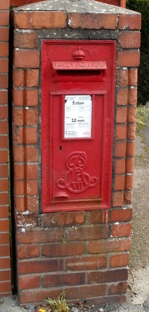 Edward VII postbox, corner of Mountain Road and Warren Drive, Caerphilly