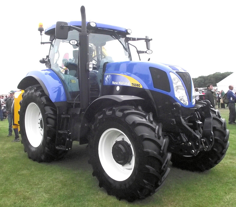 New Holland T6080 © Jonathan Kington :: Geograph Britain and Ireland