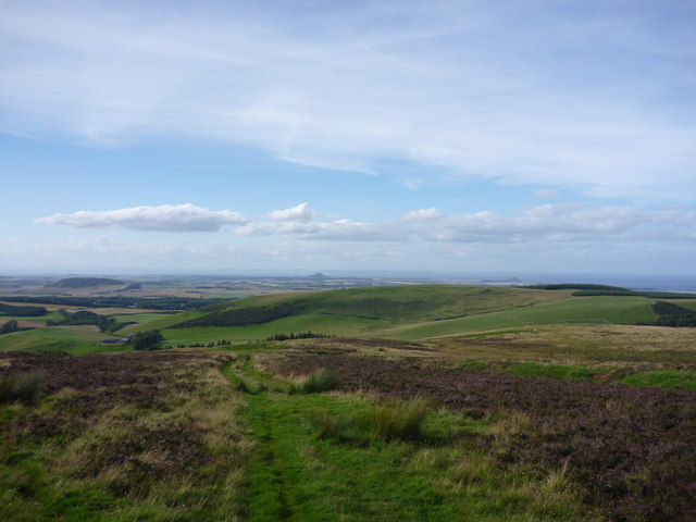 East Lothian Landscape : Looking Down... © Richard West cc-by-sa/2.0 ...