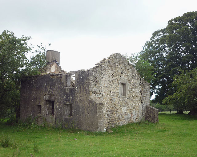 Ruined cottage in 2011 (2)