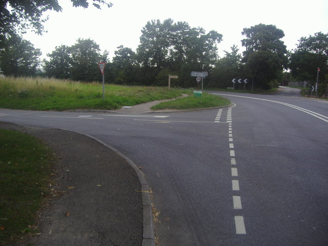 Junction of Rotten Row and Street End Road