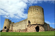 SJ0277 : The south tower of Rhuddlan Castle by Jeff Buck
