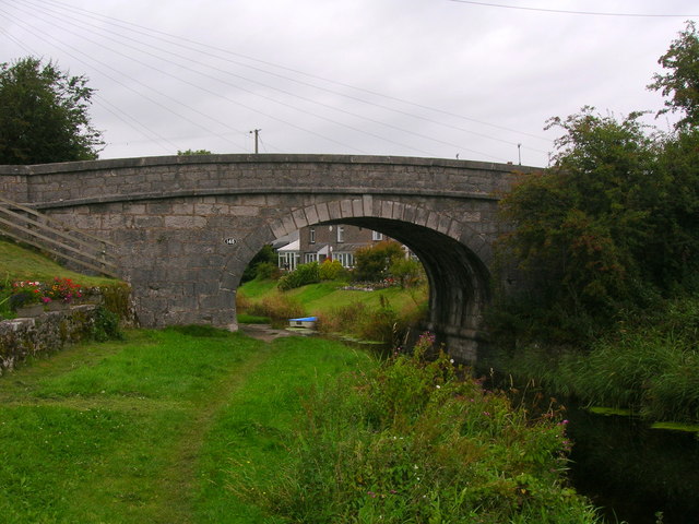 Lancaster Canal: Bridge 148