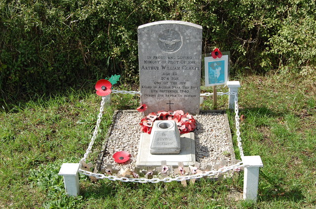 Roadside Memorial Near Newchurch © Julian P Guffogg Cc By Sa 2 0