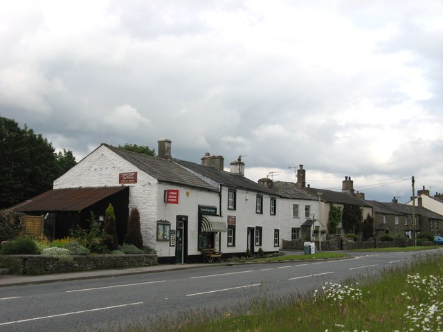 Cowan Bridge Stores & Tea Room © Stephen Armstrong cc-by-sa/2.0 ...