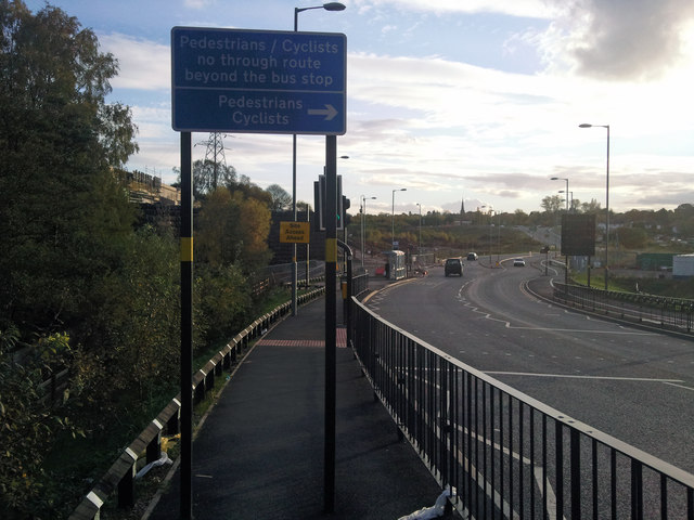 Shared use path along the New Fosse Way (QE Hospital Link Road)