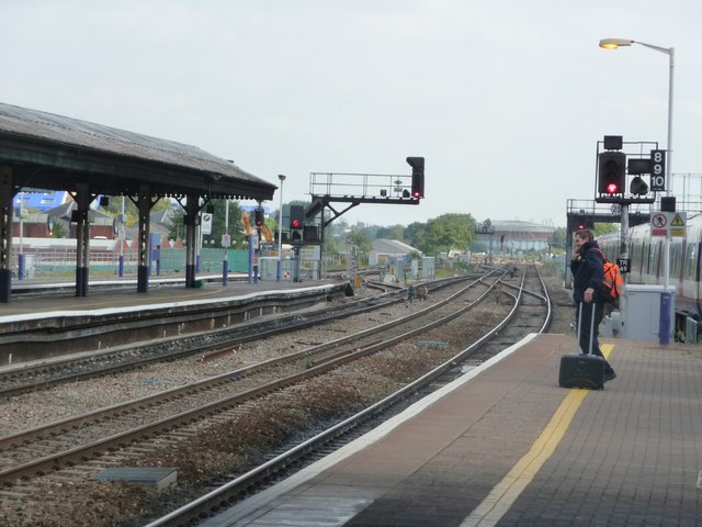 Reading : Reading Railway Station