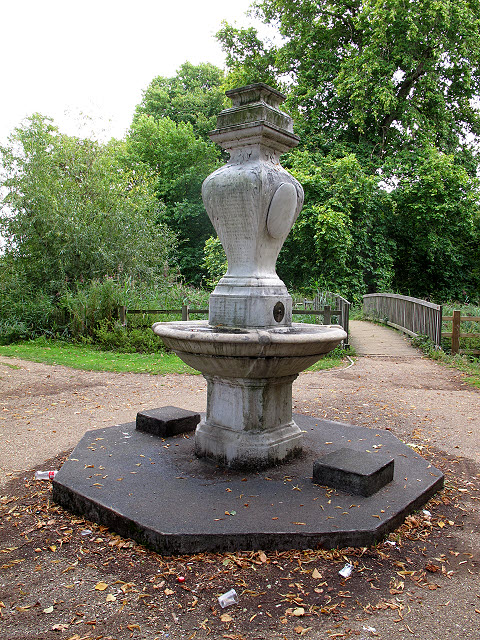 Memorial fountain in Wandle Park