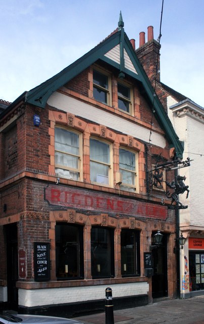 The Black Griffin © Des Blenkinsopp :: Geograph Britain and Ireland