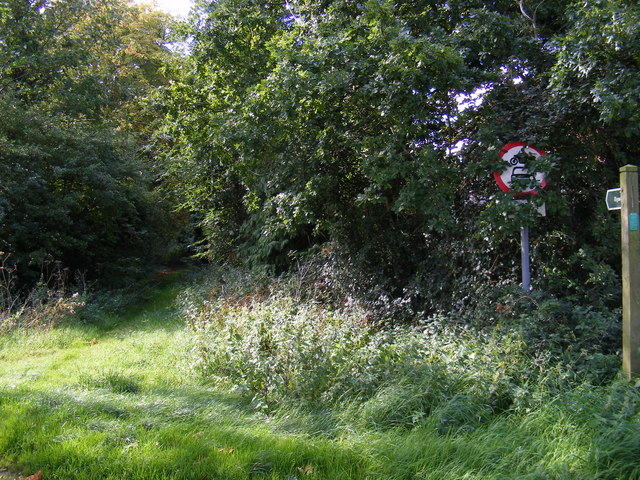 Byway to the B1079 Helmingham Road