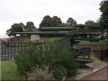 TQ7568 : 3.7 Inch Heavy Anti-aircraft Gun, Fort Amherst by David Anstiss
